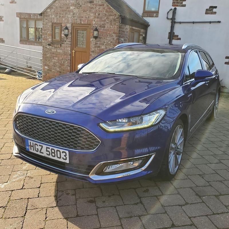 Used Ford Mondeo Vignale 180 HP (132 kW) 2017 Blue Estate