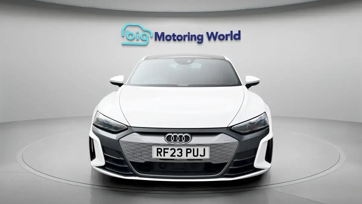 Used Audi e-tron GT quattro 494 kW (673 HP) 2023 White Sedan