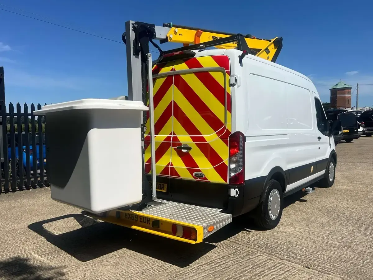 Used Ford Transit 105 HP (77 kW) 2020 White Van