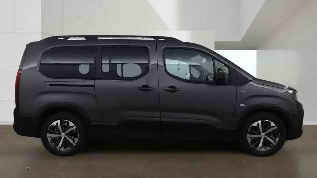 Used Peugeot e-Rifter GT 11 kW (15 HP) 2023 MPV