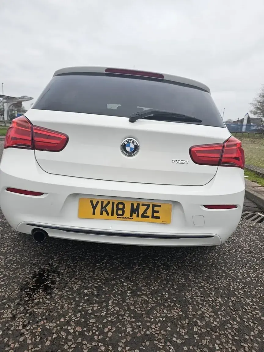 Usado BMW 118 Sport Line 2018 Branco Citadino