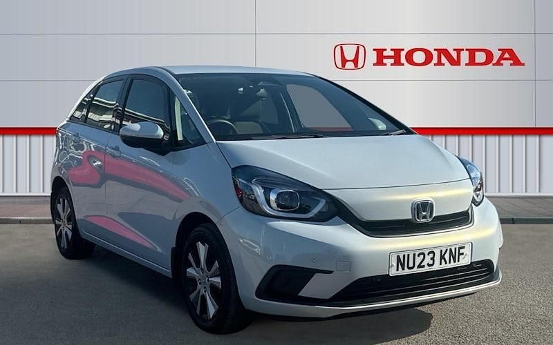 Used Honda Jazz Hybrid 109 HP (80 kW) 2023 White Hatchback