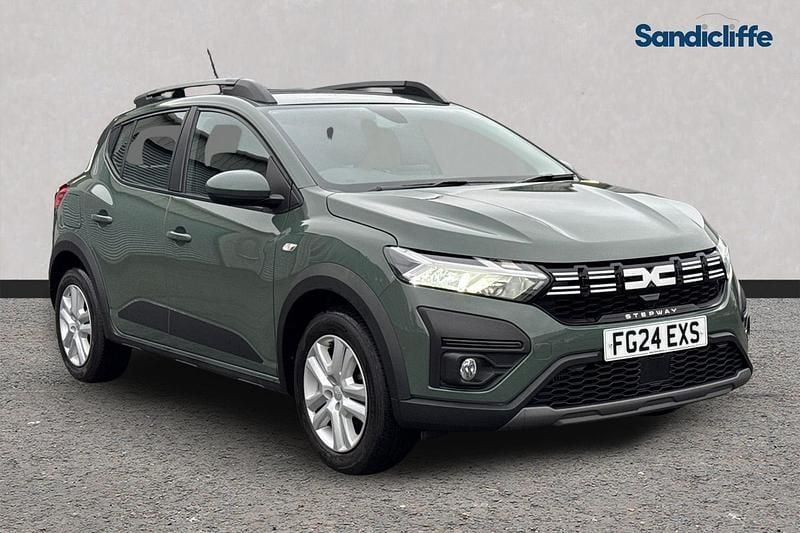 Used Dacia Sandero Expression 91 HP (66 kW) 2024 Special metallic  dusty khaki Hatchback