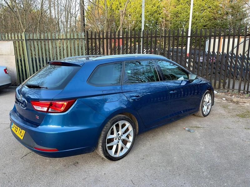 Used Seat Leon FR 184 HP (135 kW) 2015 Blue Estate