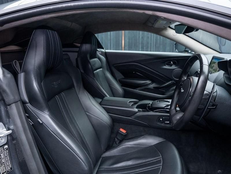 Used Aston Martin V8 Vantage 510 HP (375 kW) 2019 Silver Coupe