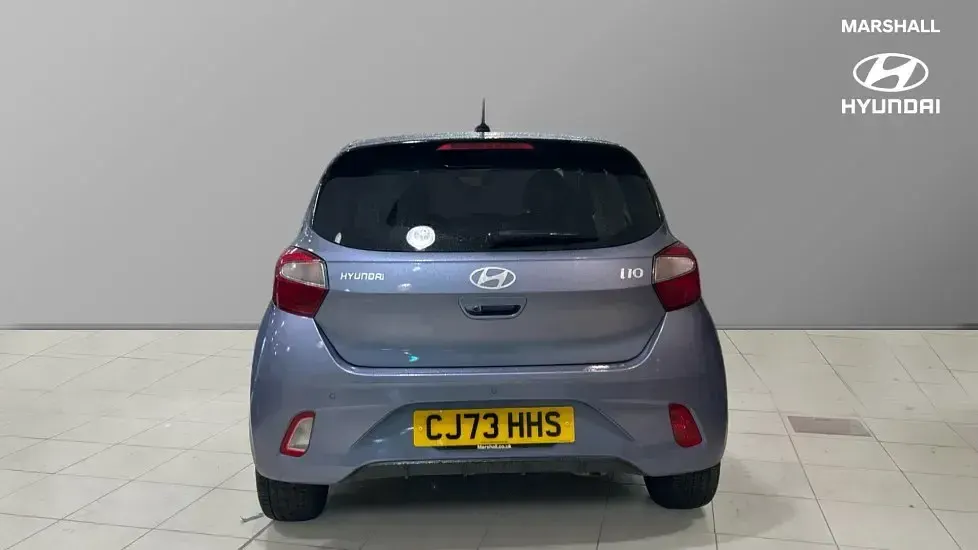 Used Hyundai i10 Premium 67 HP (49 kW) 2023 Blue Hatchback