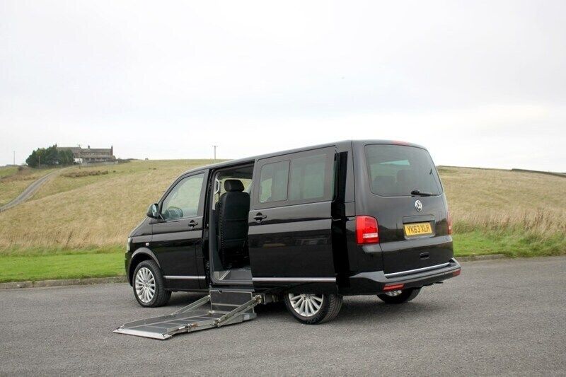 Used 2013 VW Caravelle Executive MPV | £24,995 - Image 1/4