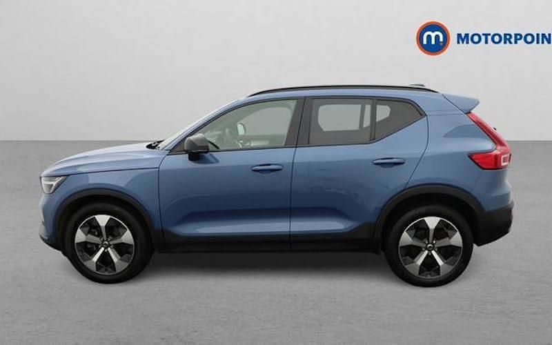 Used Volvo XC40 Plus 163 HP (119 kW) 2025 SUV