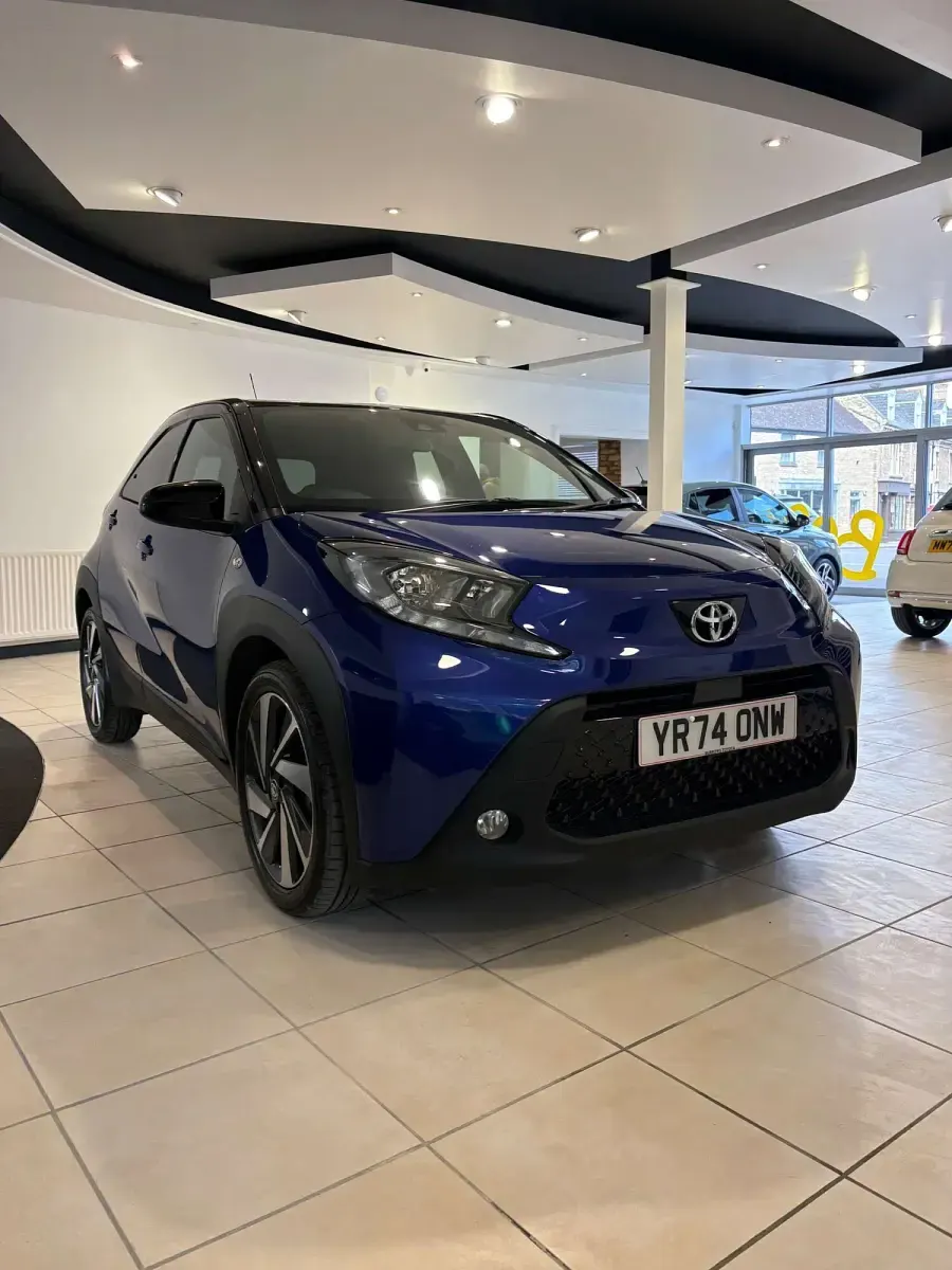 Used Toyota Aygo X 70 HP (51 kW) 2024 Blue SUV