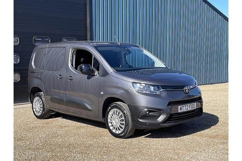 Used Toyota Proace 120 HP (88 kW) 2022 Grey MPV