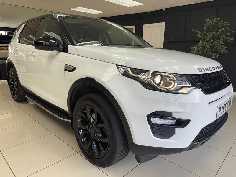 White Used 2017 Land Rover Discovery Sport HSE SUV | £8,995 (Super price) - Image 1/4