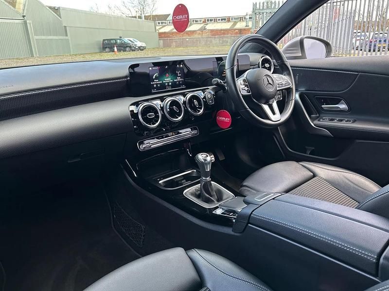 Used Mercedes A180 136 HP (100 kW) 2020 Silver Hatchback