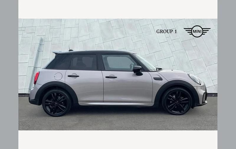 Used Mini Cooper Hatch 136 HP (100 kW) 2024 Grey Hatchback
