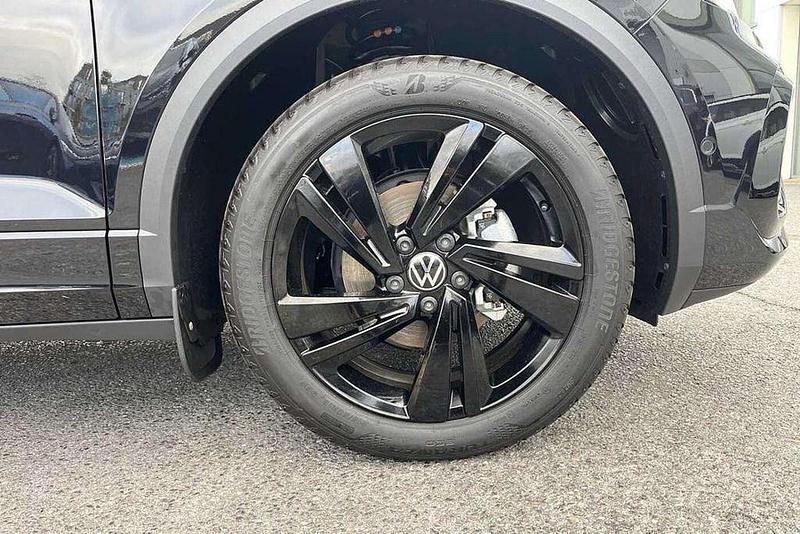 Used VW T-Roc R-line 150 HP (110 kW) 2025 Black SUV