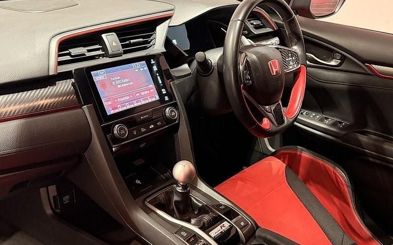 Used Honda Civic Type R 320 HP (235 kW) 2016 Hatchback