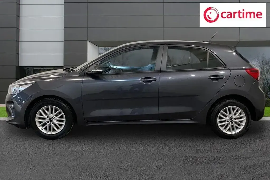 Used Kia Rio 83 HP (61 kW) 2019 Grey Hatchback