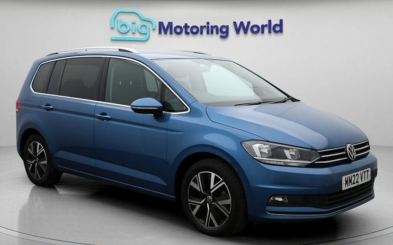 Used VW Touran SEL 150 HP (110 kW) 2024 MPV