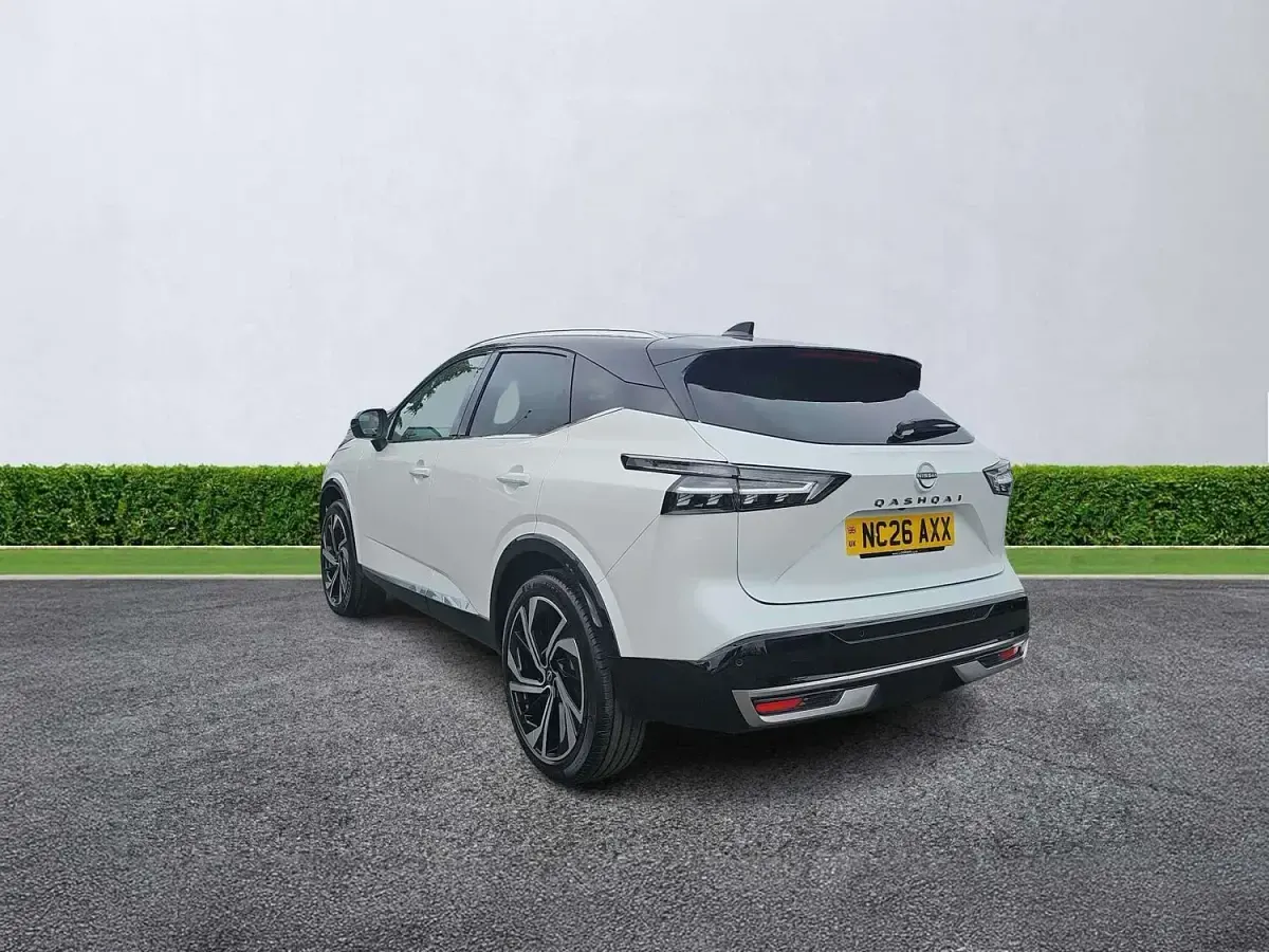 New Nissan Qashqai Tekna+ 2026 Prl wht+blk rf SUV