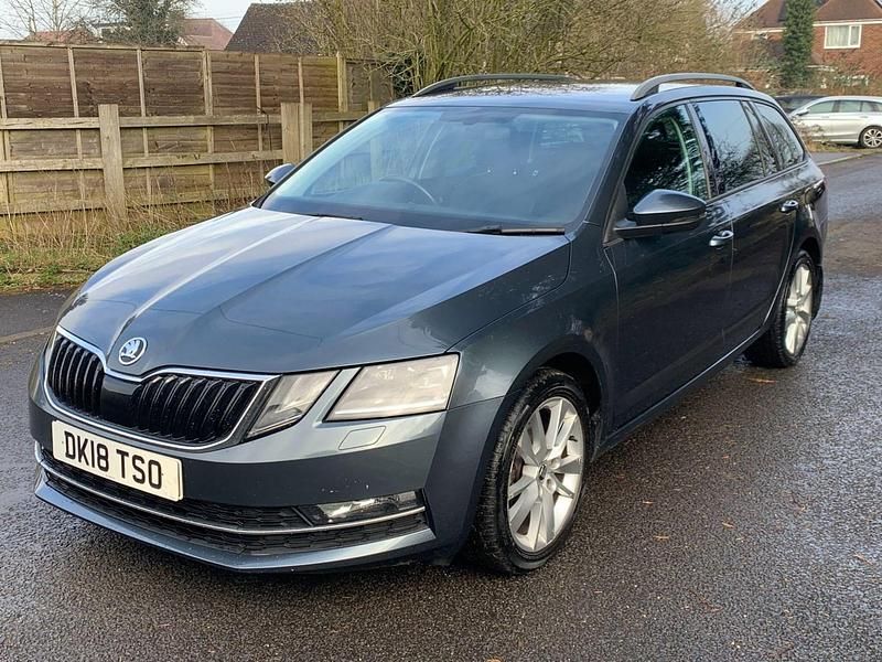 Used Skoda Octavia SE L 115 HP (84 kW) 2018 Grey Estate