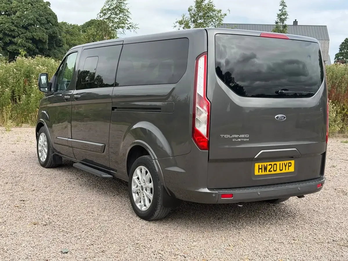 Used Ford Tourneo Custom Titanium 130 HP (95 kW) 2020 Grey Van