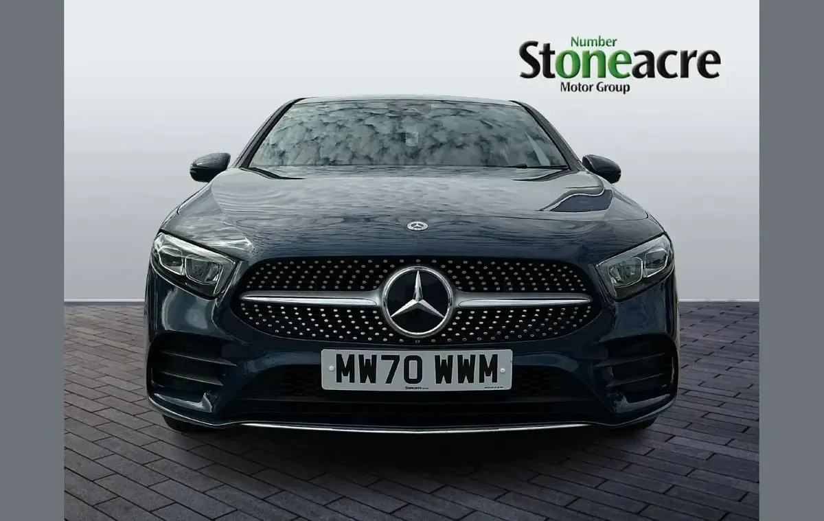 Used Mercedes A250 Executive 214 HP (157 kW) 2020 Blue Hatchback