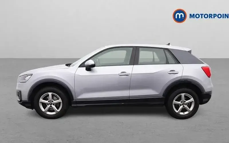 Used Audi Q2 116 HP (85 kW) 2020 Silver SUV