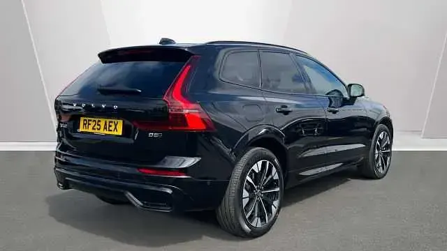 Used Volvo XC60 Plus 247 HP (181 kW) 2026 SUV