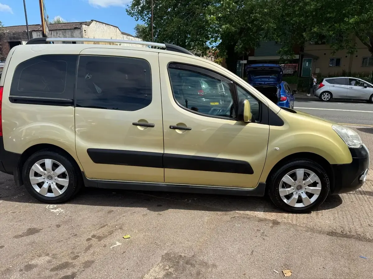 Used Citroën Berlingo XTR 2009 Beige MPV