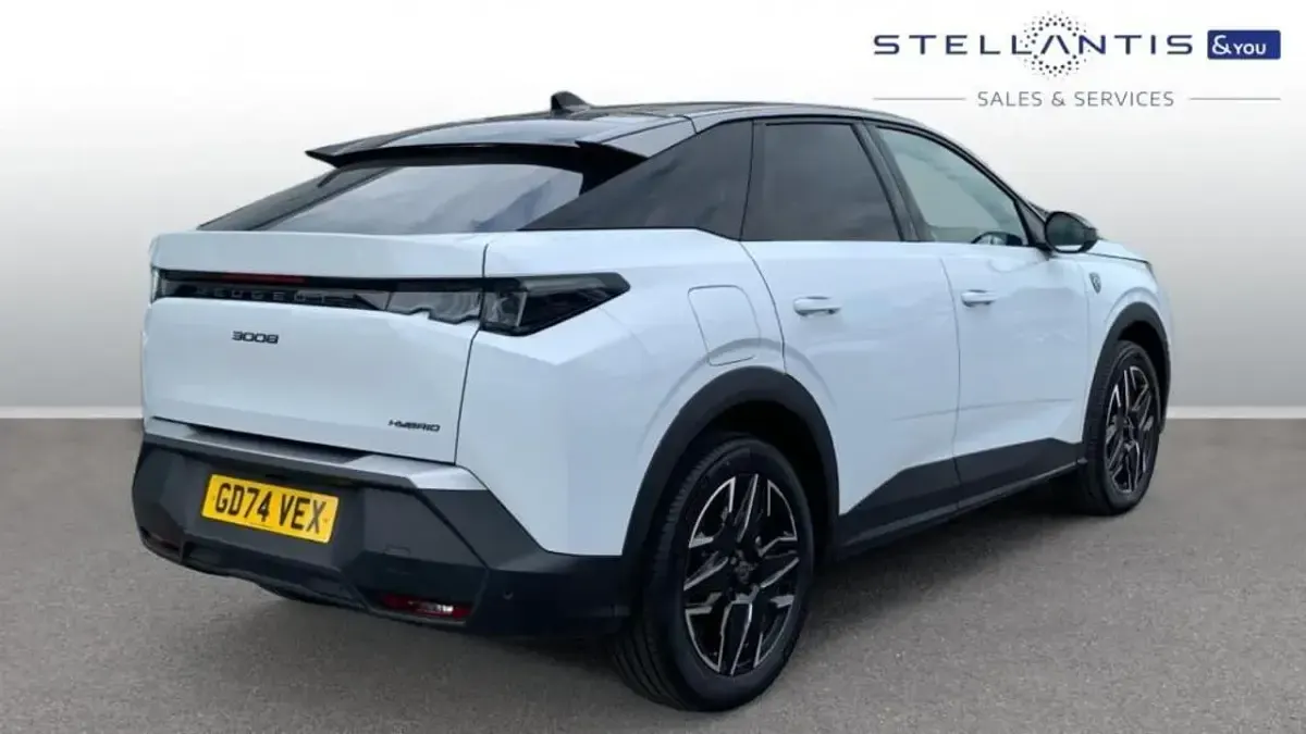 Second-hand Peugeot 3008 GT 134 CP (98 kW) 2025 Alb SUV