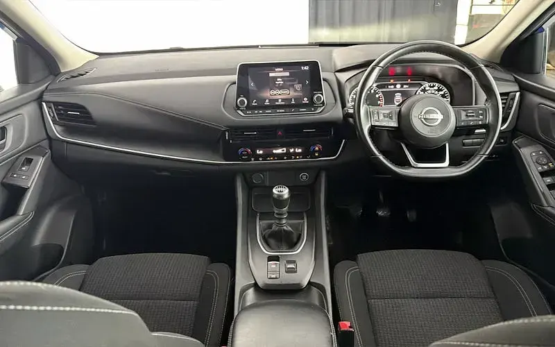 Used Nissan Qashqai Acenta Premium 140 HP (102 kW) 2023 Blue SUV
