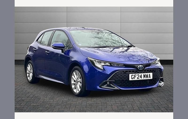 Blue Used 2024 Toyota Corolla Hatchback | £22,095 (Fair price) - Image 1/2