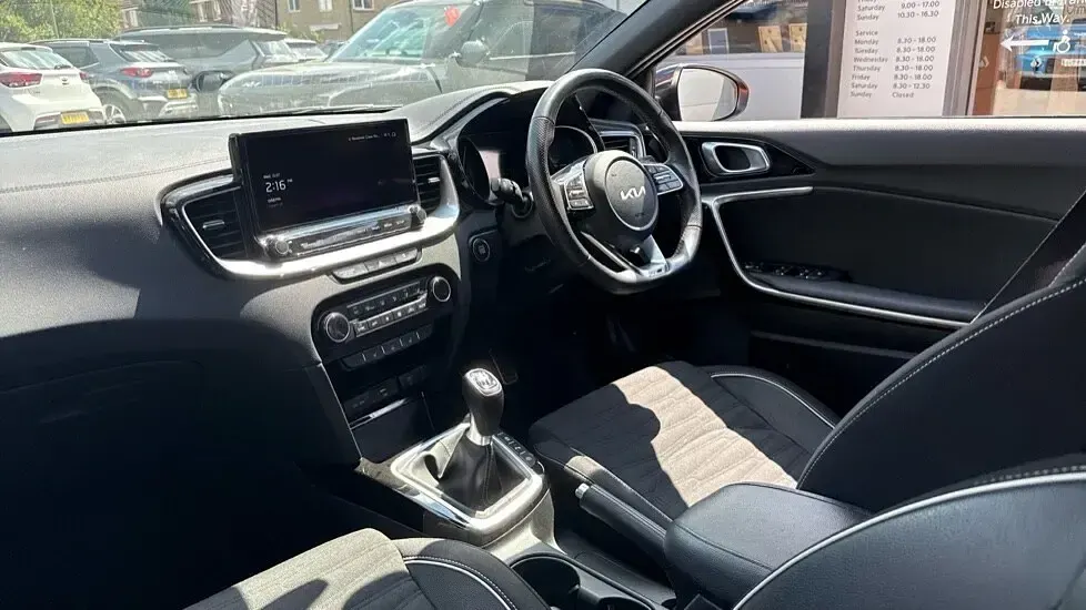 Used Kia Ceed GT-Line 2023 Orange Hatchback