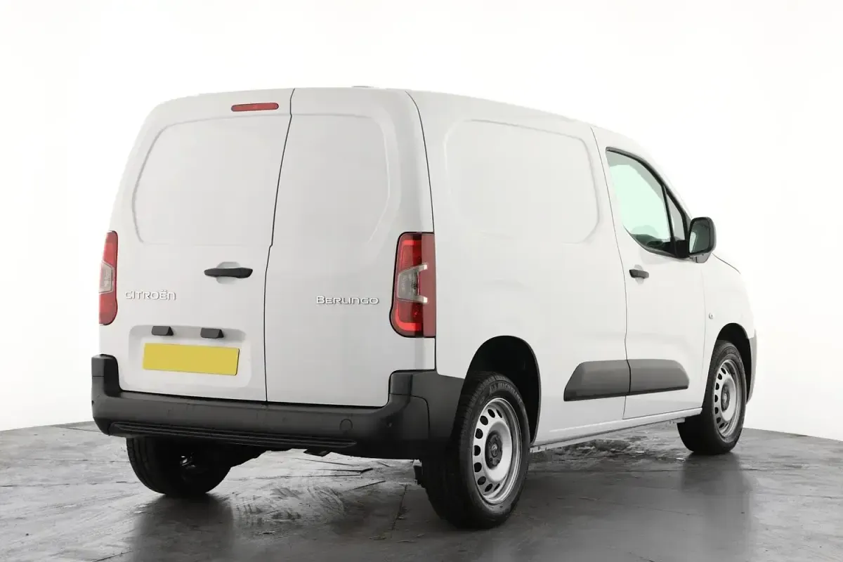 New Citroën Berlingo 100 HP (73 kW) 2026 White MPV