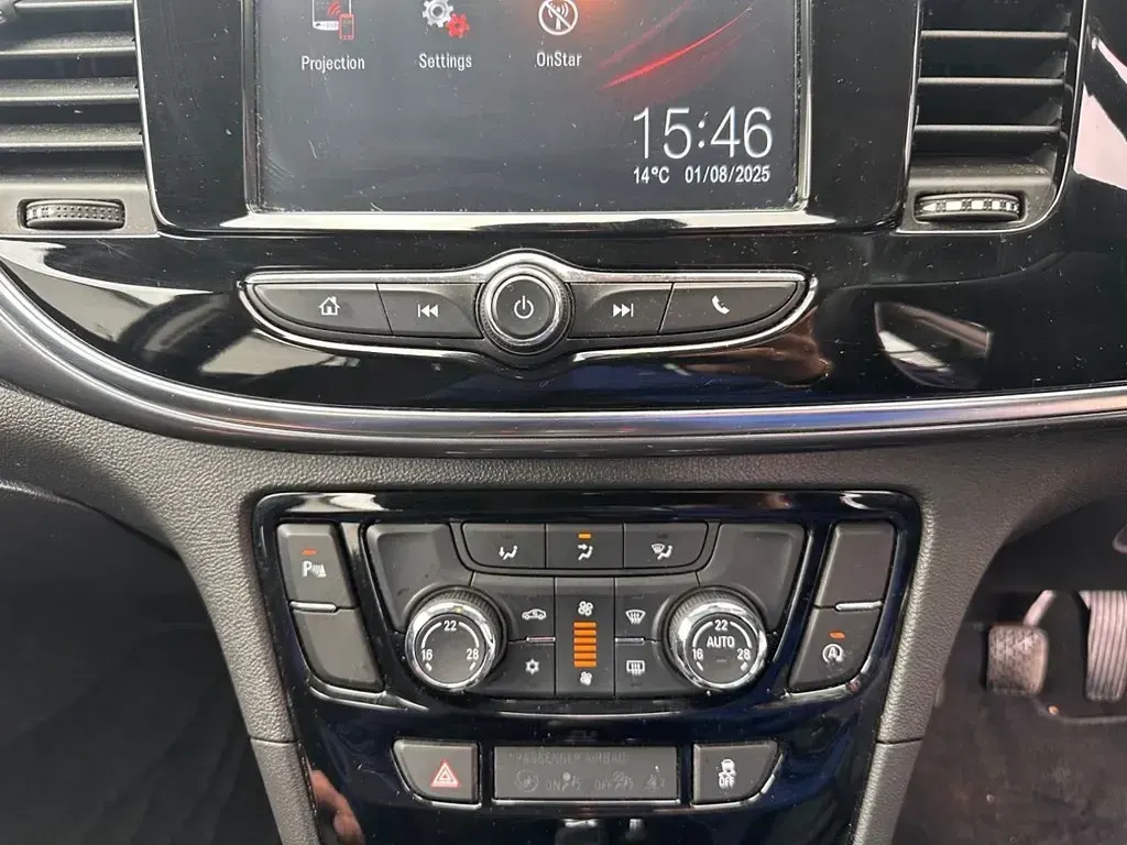 Second-hand Vauxhall Mokka X Active 140 CP (102 kW) 2017 Negru SUV