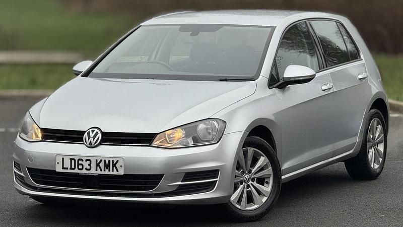 Używany VW Golf VII SE 105 KM (77 kW) 2013 Srebrny Hatchback