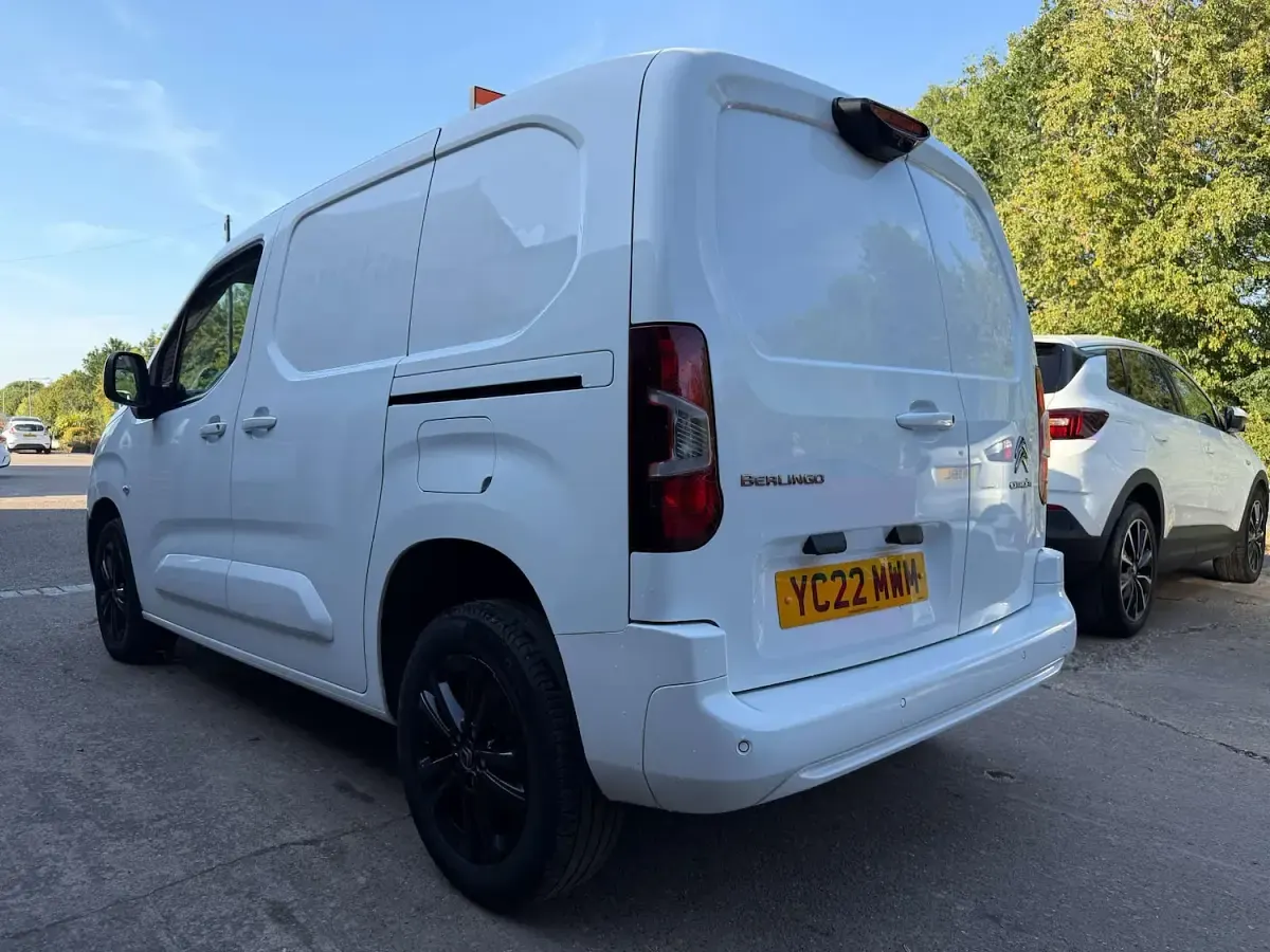 Used Citroën Berlingo 2022 White MPV