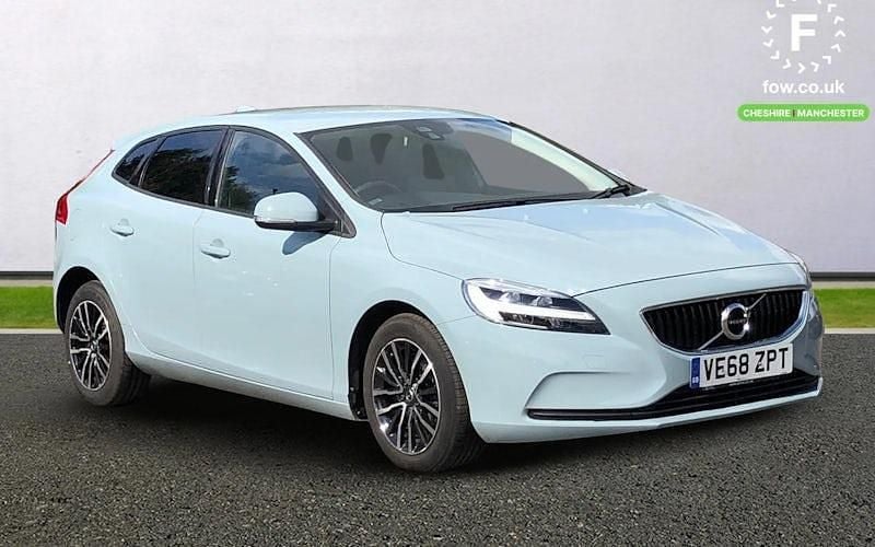 Blue Used 2019 Volvo V40 Momentum Estate | £11,299 (Fair price) - Image 1/4