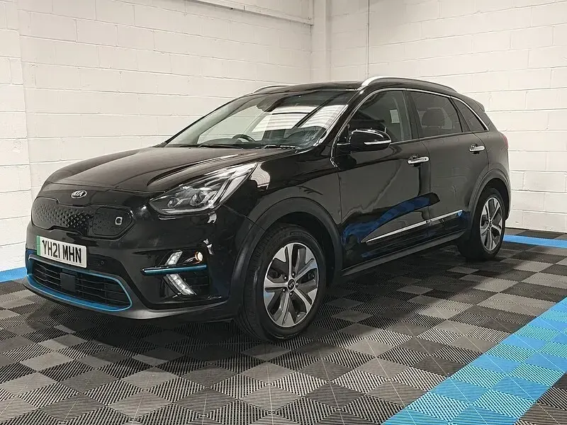 Used Kia e-Niro 150 kW (204 HP) 2021 Black SUV