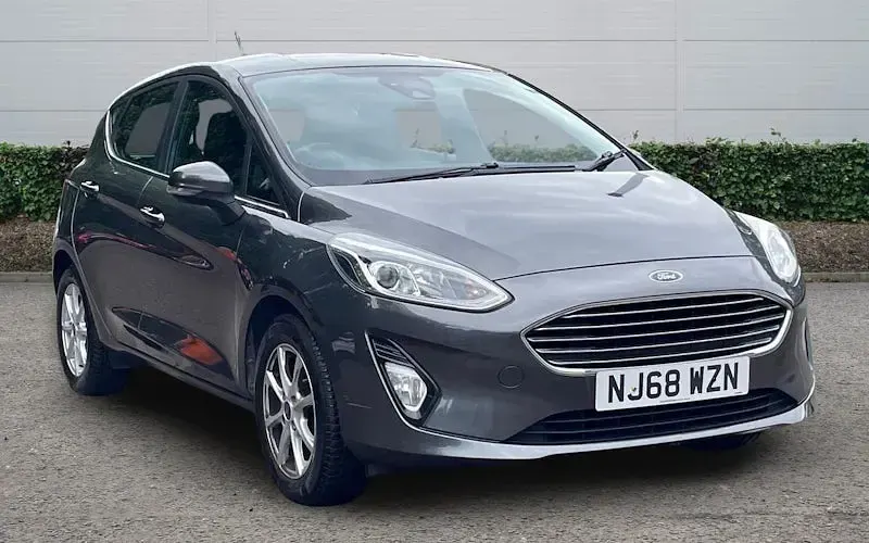 Used Ford Fiesta Zetec 86 HP (63 kW) 2018 Hatchback