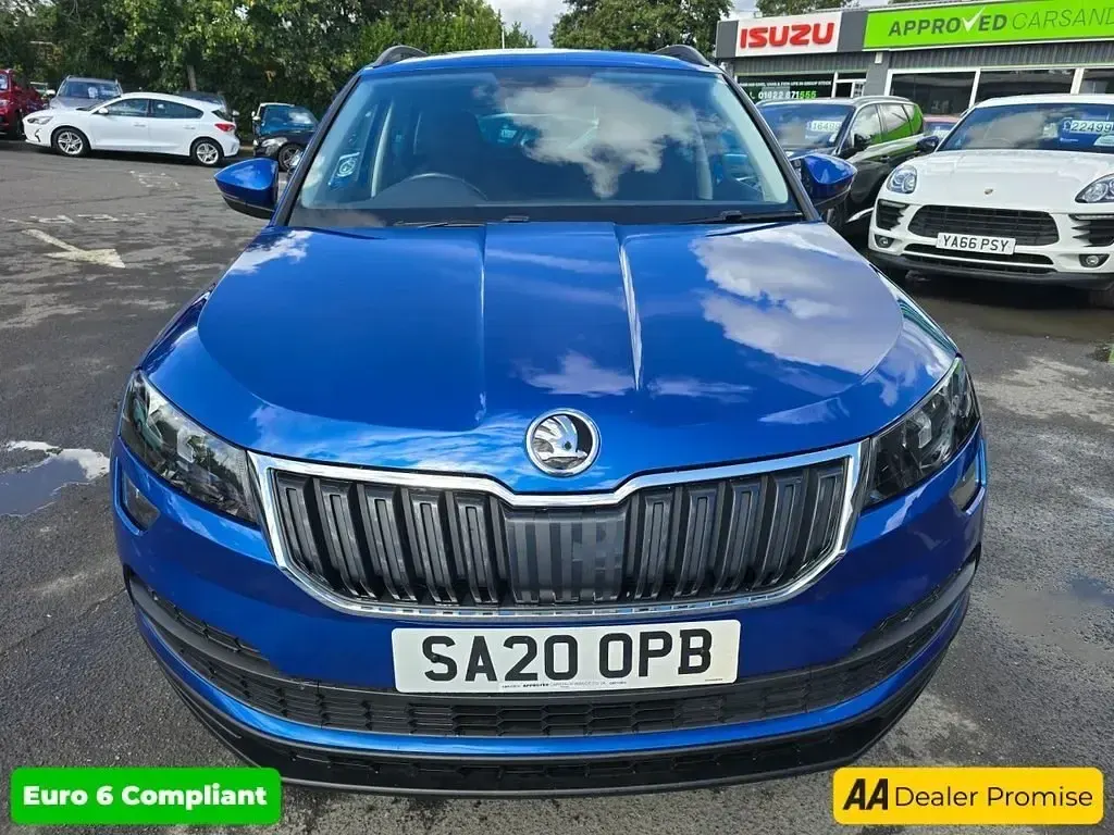 Usado Skoda Karoq SE 115 HP (84 kW) 2020 Azul SUV