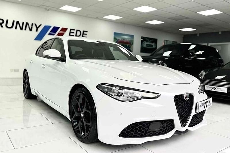 White Used 2021 Alfa Romeo Giulia Veloce Sedan | £26,000 (Fair price) - Image 1/1