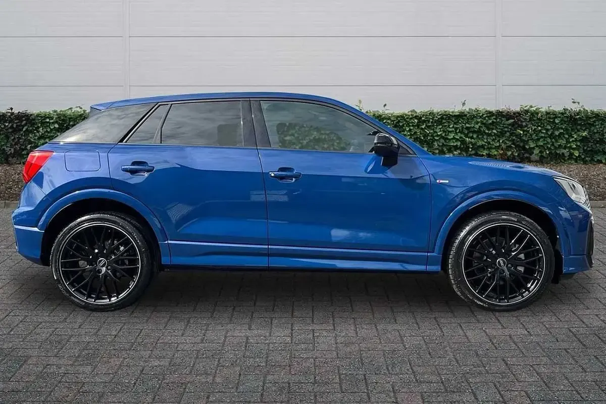 Used Audi Q2 Black Edition 147 HP (108 kW) 2026 Ascari blue, metallic SUV