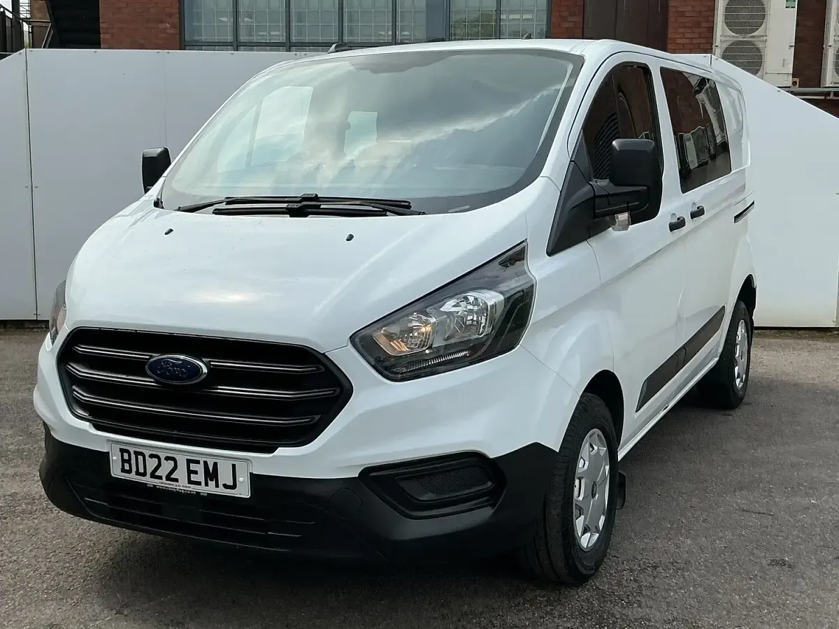 Used Ford Transit Custom 105 HP (77 kW) 2022 White Van