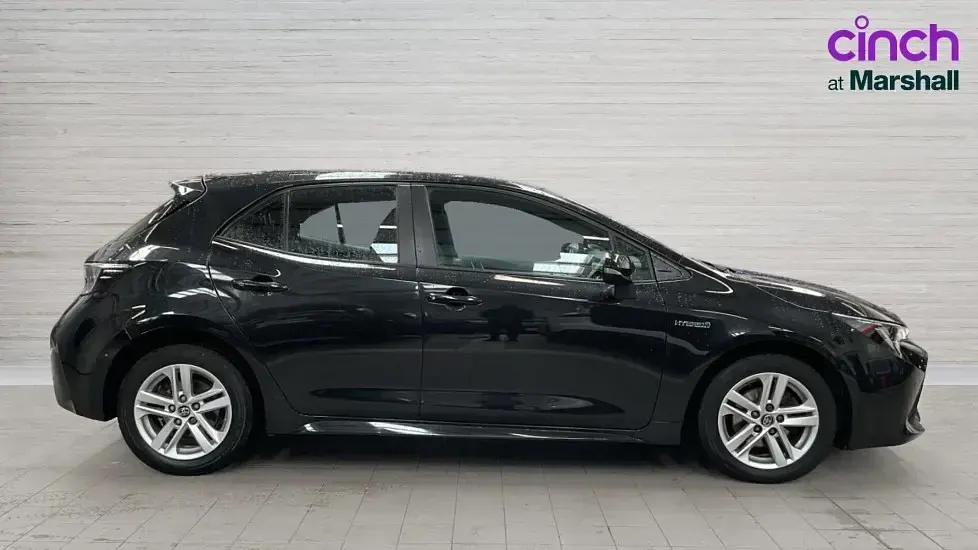 Used Toyota Corolla 122 HP (89 kW) 2019 Black