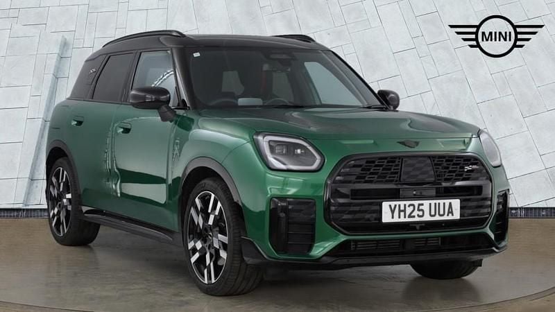 Used Mini Countryman Sport 168 HP (123 kW) 2025 Green SUV