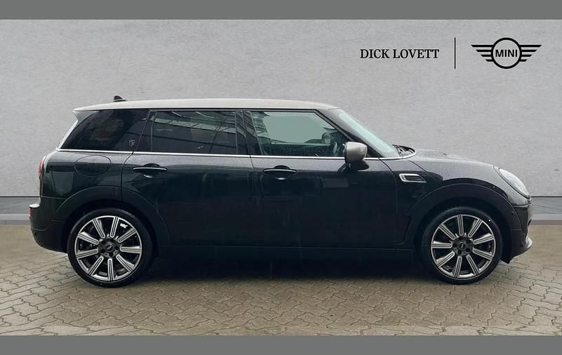 Used Mini Cooper Clubman Exclusive 136 HP (100 kW) 2022 Black Estate