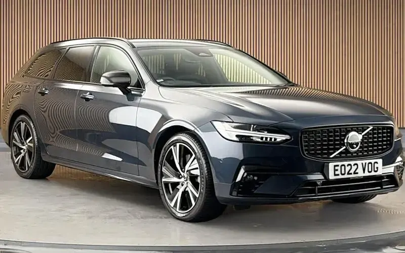 Used Volvo V90 R-Design 197 HP (144 kW) 2021 Estate