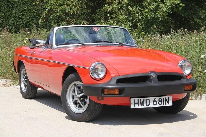 Red Used 1975 MG B Cabriolet | £4,995 - Image 1/4