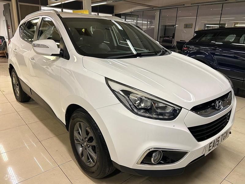 White Used 2015 Hyundai ix35 SE SUV | £3,990 (Good price) - Image 1/3