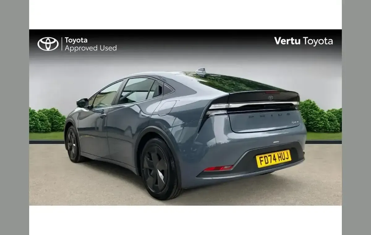 Used Toyota Prius Design 220 HP (161 kW) 2024 Grey Hatchback